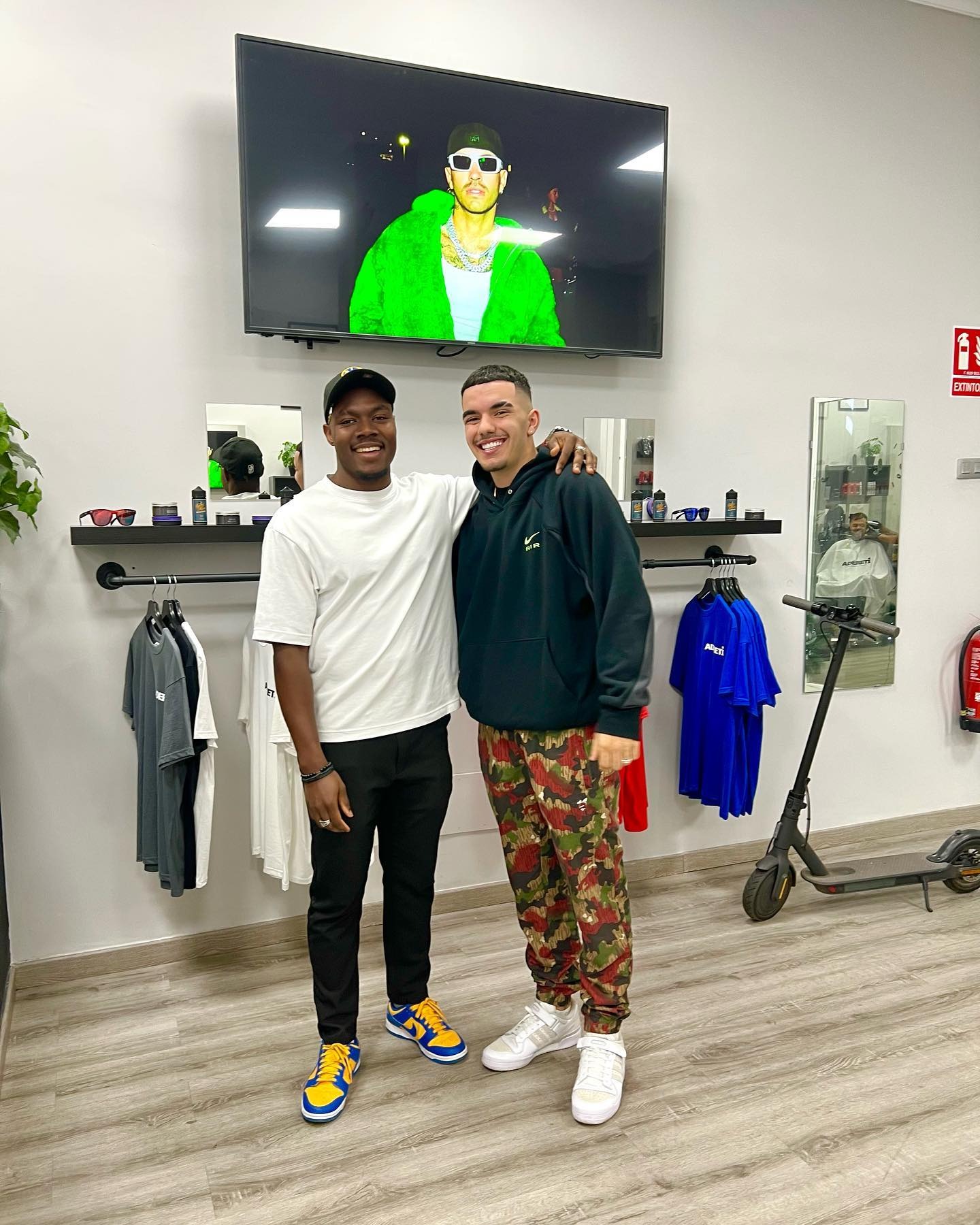 322441013_1605796473217310_3206368623550406779_n